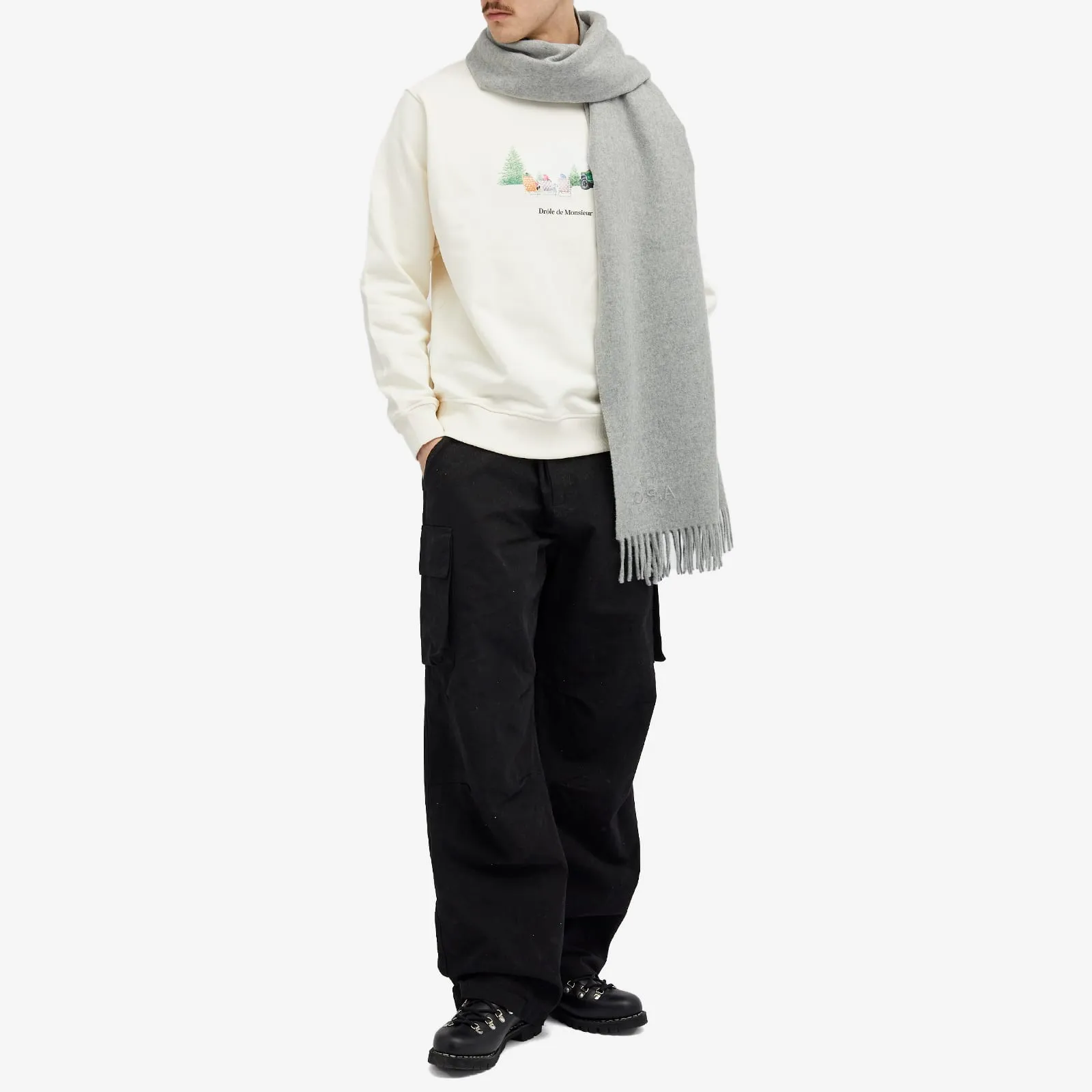 Drôle De Monsieur Mountain Sweatshirt, Cream