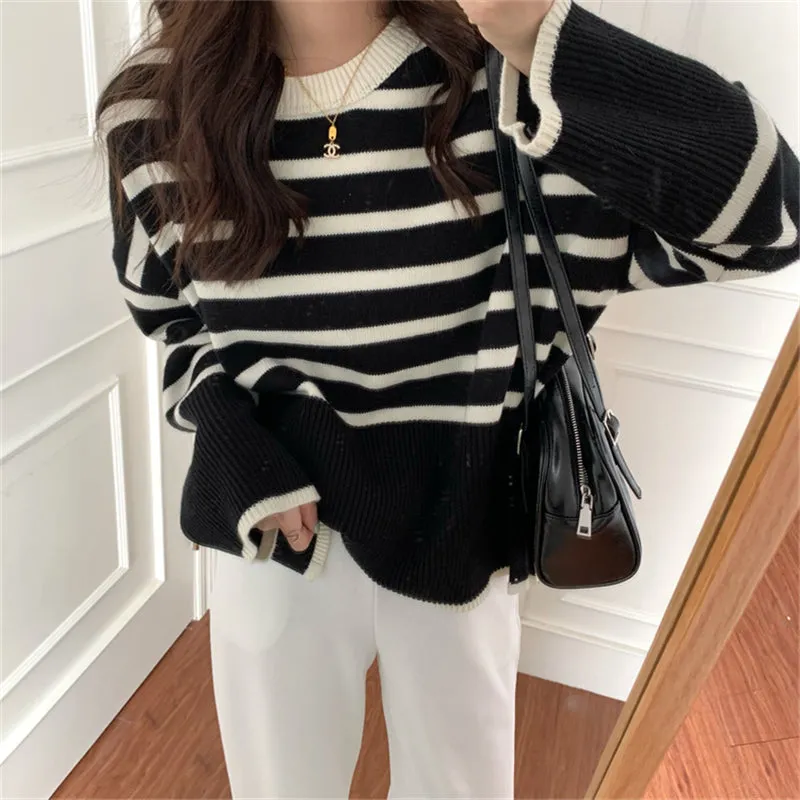 Kelly Casual Oversized Striped Woman Sweater