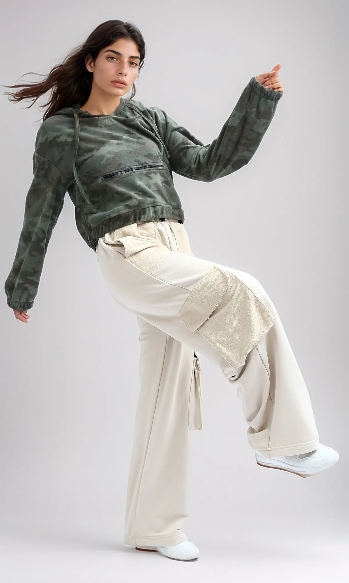 O201151 - Winter Cropped Army Hoodie with Front Zipper - Olive