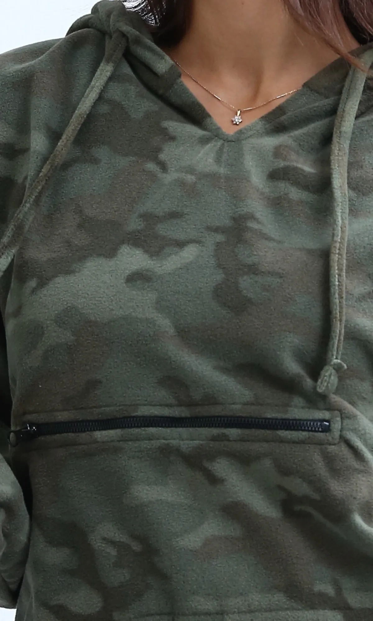 O201151 - Winter Cropped Army Hoodie with Front Zipper - Olive